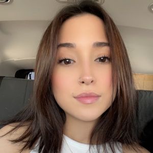 Meet your Posher, Steph